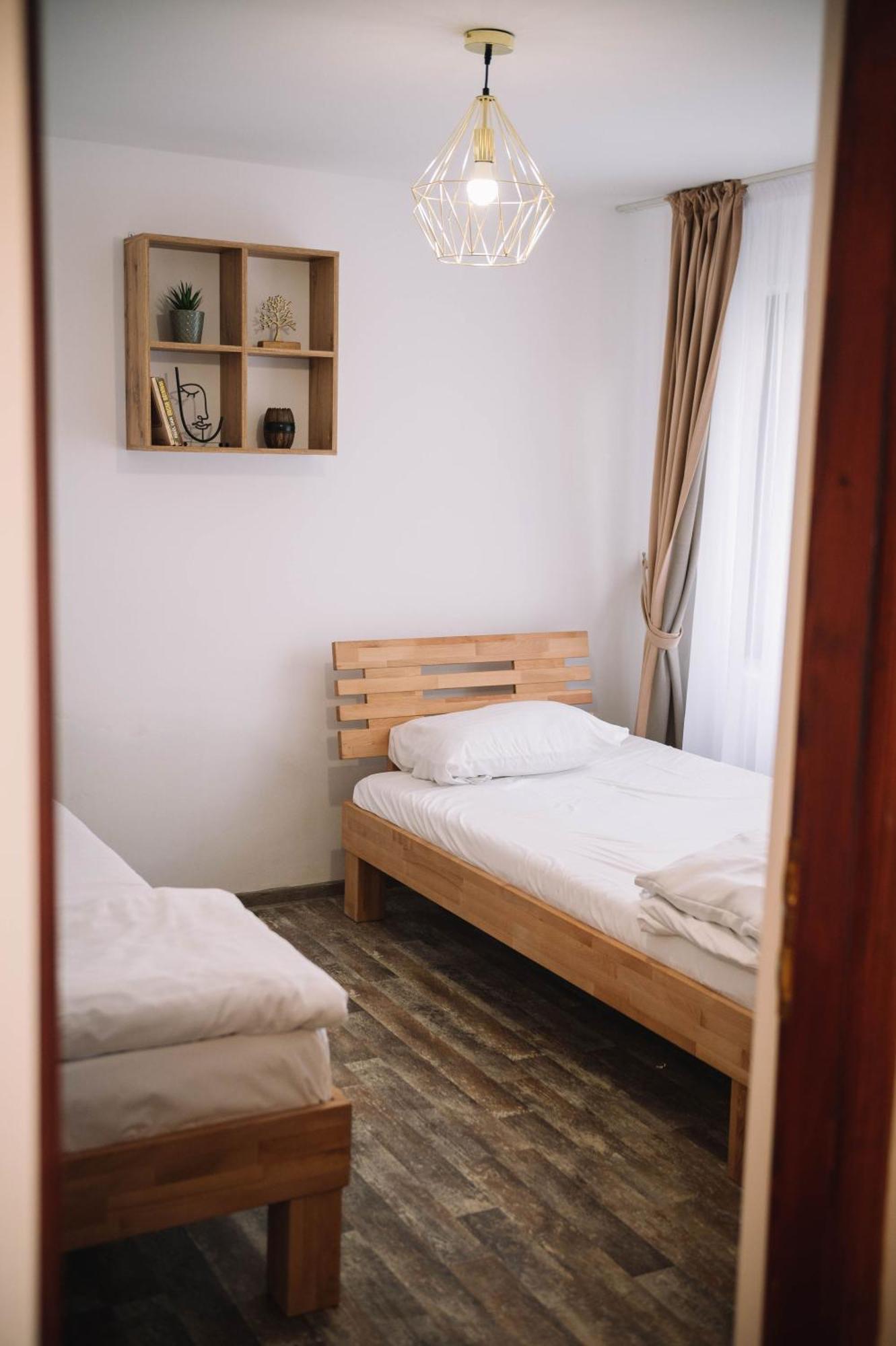 Socet Casa Vatra Sinteului - Cu Sala De Evenimente De Capacitate Mare - Se Inchiriaza Integralヴィラ エクステリア 写真